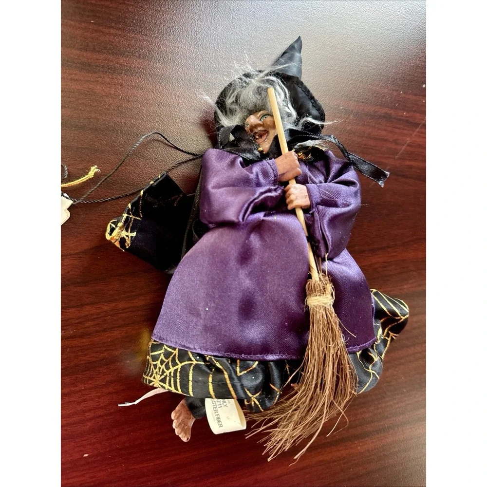 NEW Ganz Furry's Small Wonders Witch Fig Sitter Poseable Halloween Decor EH9390